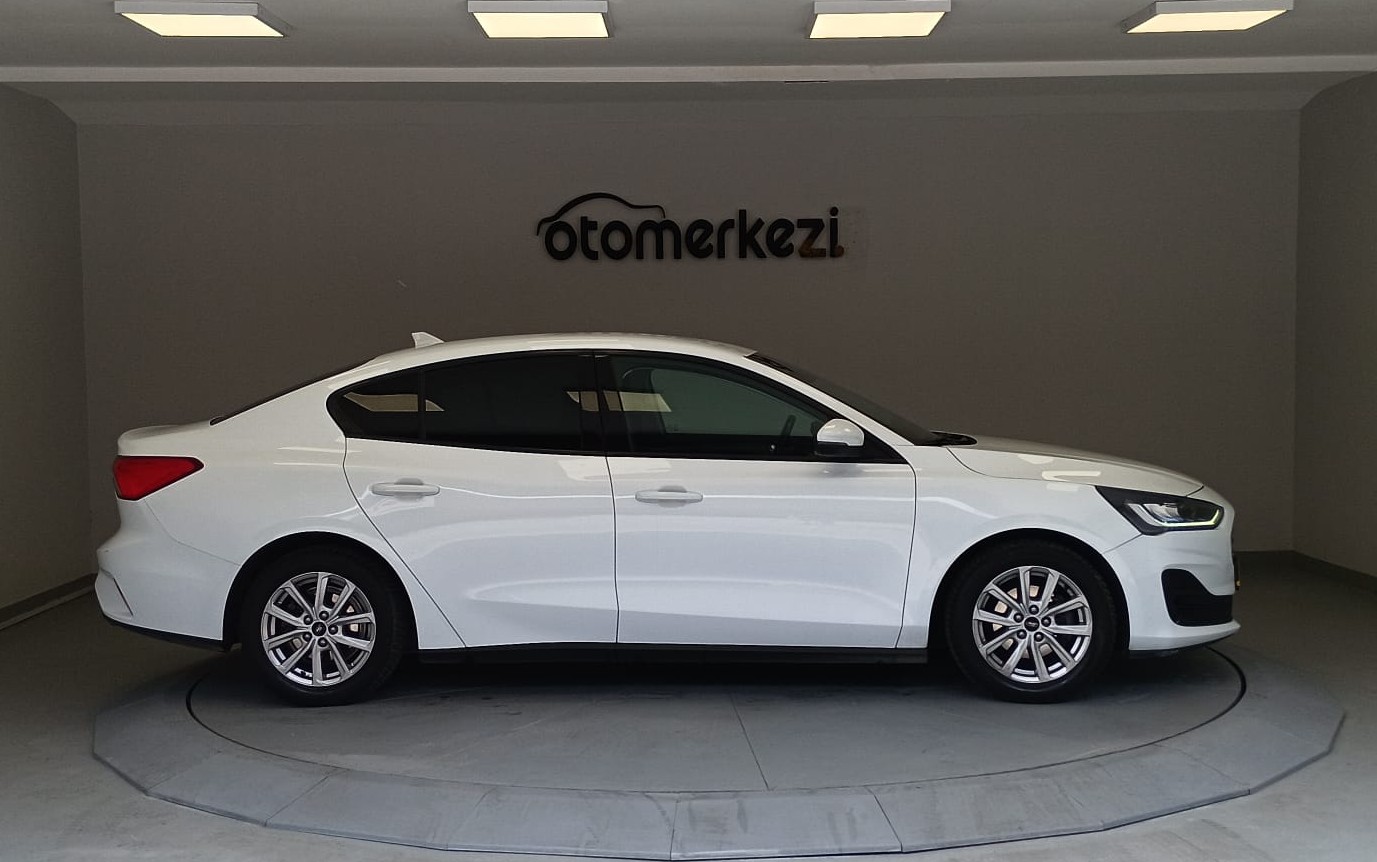 FORD FOCUS 25